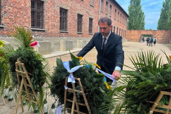 Deputy Speaker of the House of Representatives of the PABIH, Marinko Čavara, participated in the commemoration „European Holocaust Memorial Day for Roma and Sinti“